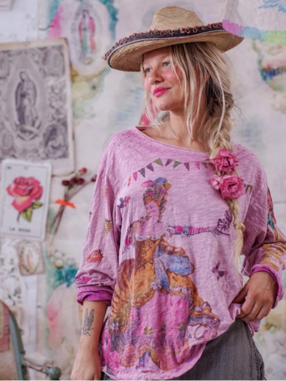 Magnolia Pearl Queens Cake Viggo Tee
